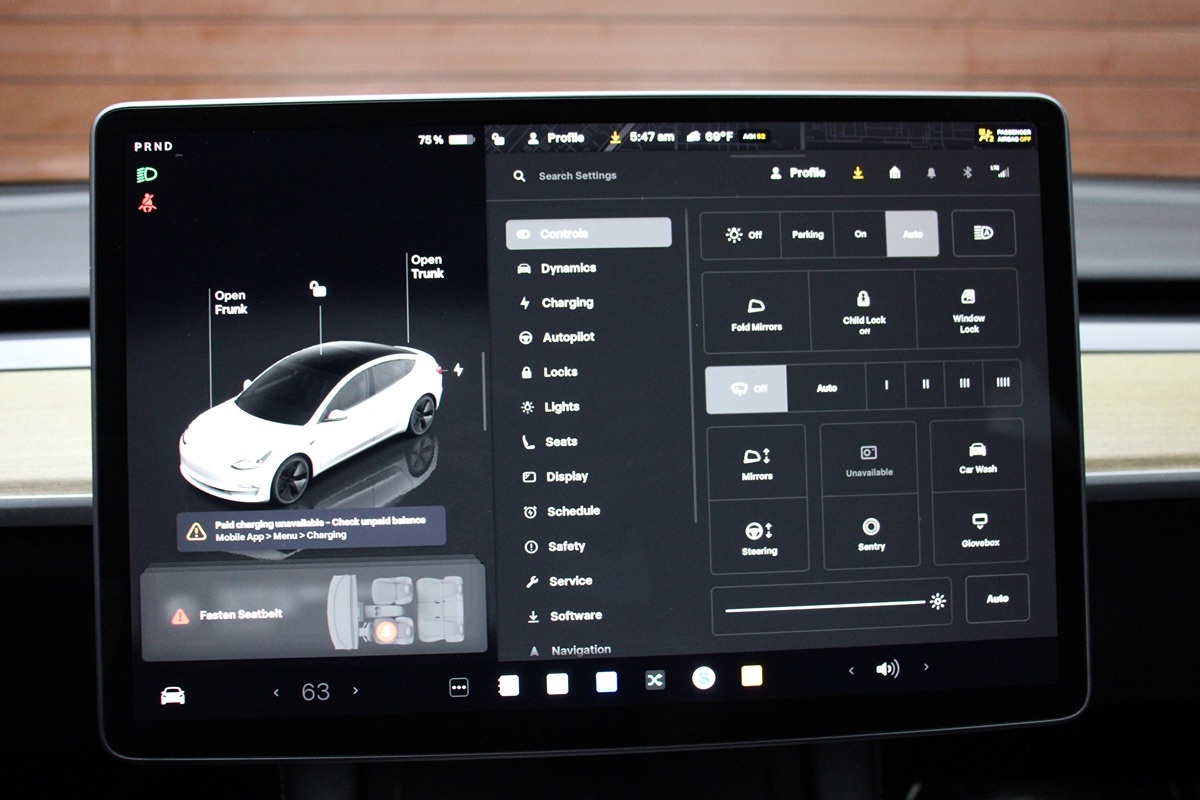 2022 Tesla Model 3 photo 11