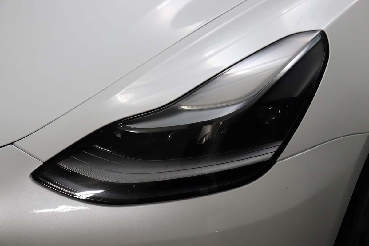 2022 Tesla Model 3 photo 2