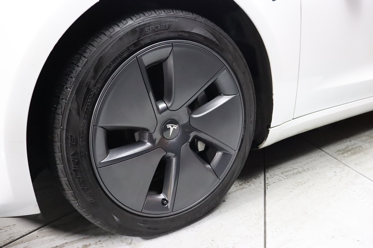 2022 Tesla Model 3 photo 4