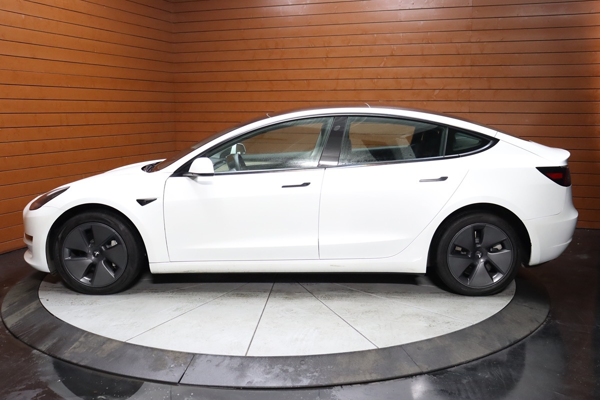 2022 Tesla Model 3 photo 6