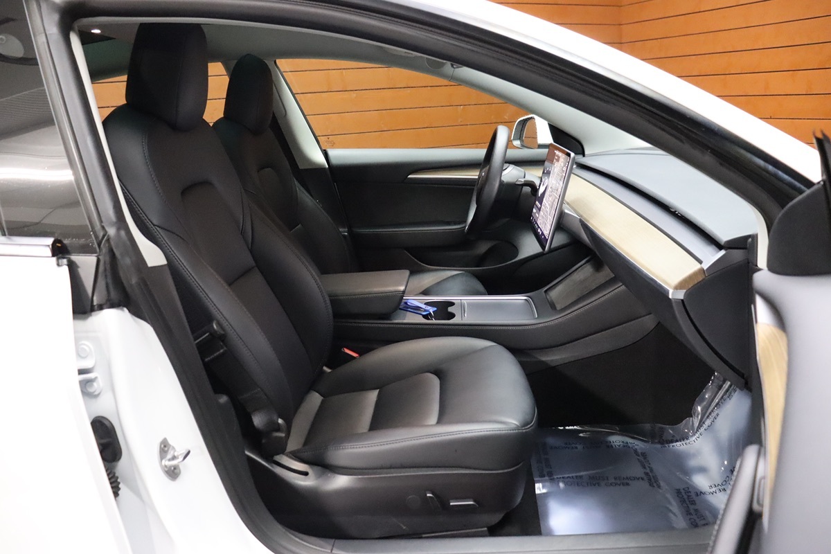 2022 Tesla Model 3 photo 44