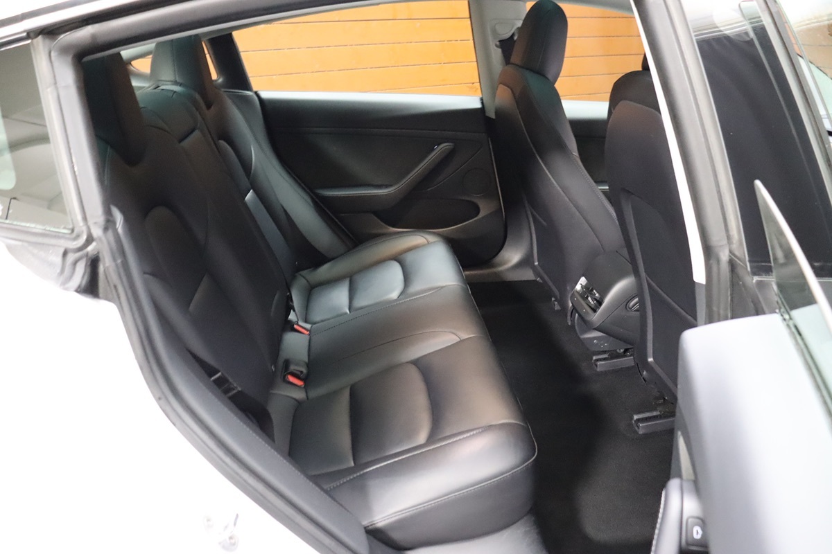 2022 Tesla Model 3 photo 48