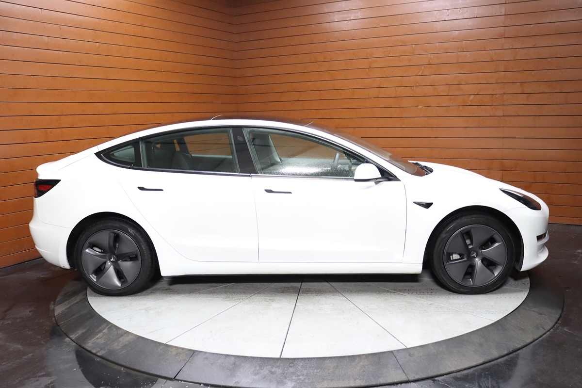 2022 Tesla Model 3 photo 52