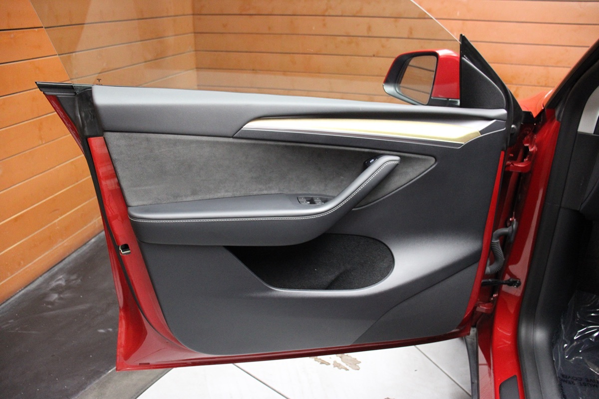 2023 Tesla Model Y Long Range photo 29