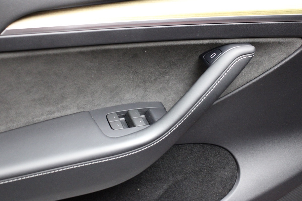 2023 Tesla Model Y Long Range photo 30
