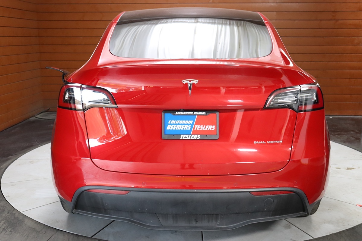 2023 Tesla Model Y Long Range photo 10