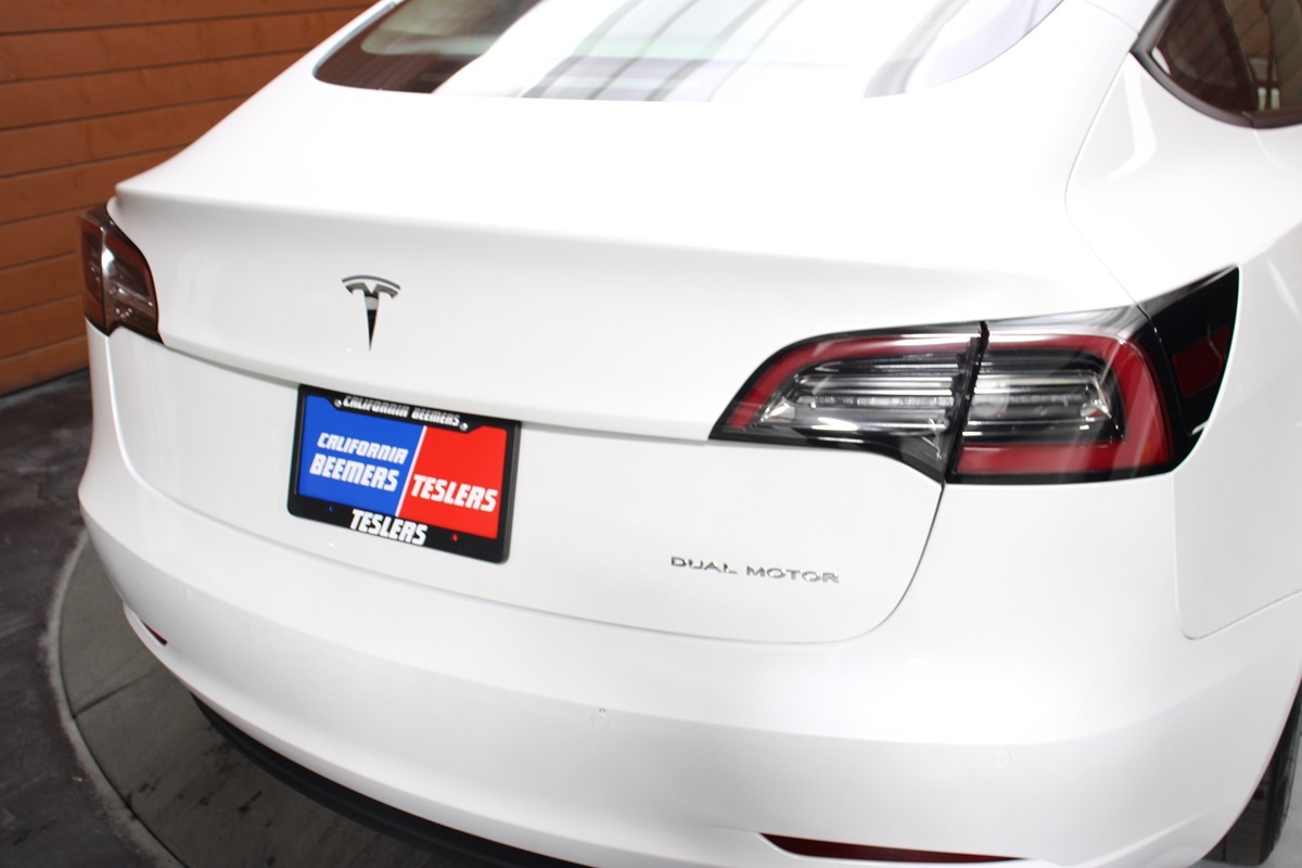 2022 Tesla Model 3 Long Range photo 12