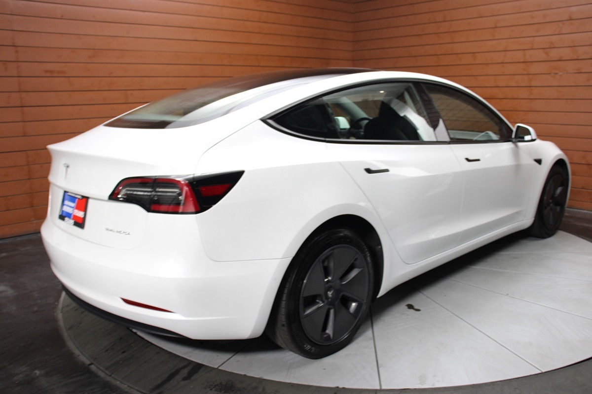 2022 Tesla Model 3 Long Range photo 18