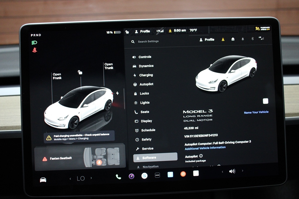 2022 Tesla Model 3 Long Range photo 24