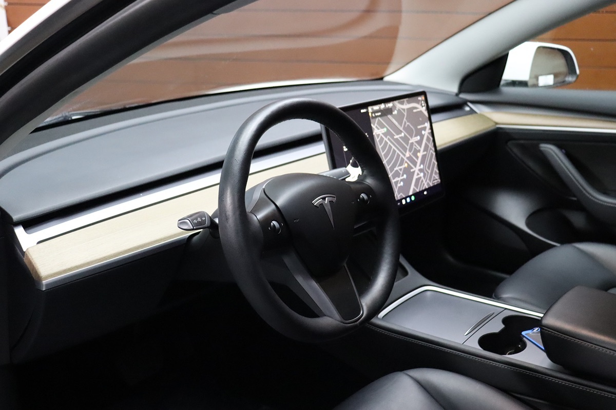 2022 Tesla Model 3 Long Range photo 30
