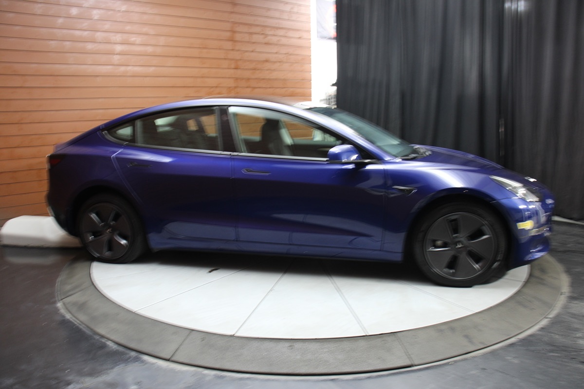 2022 Tesla Model 3 photo 11