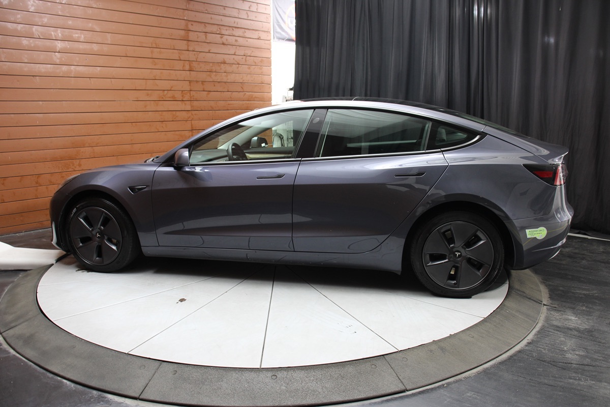 2023 Tesla Model 3 photo 7