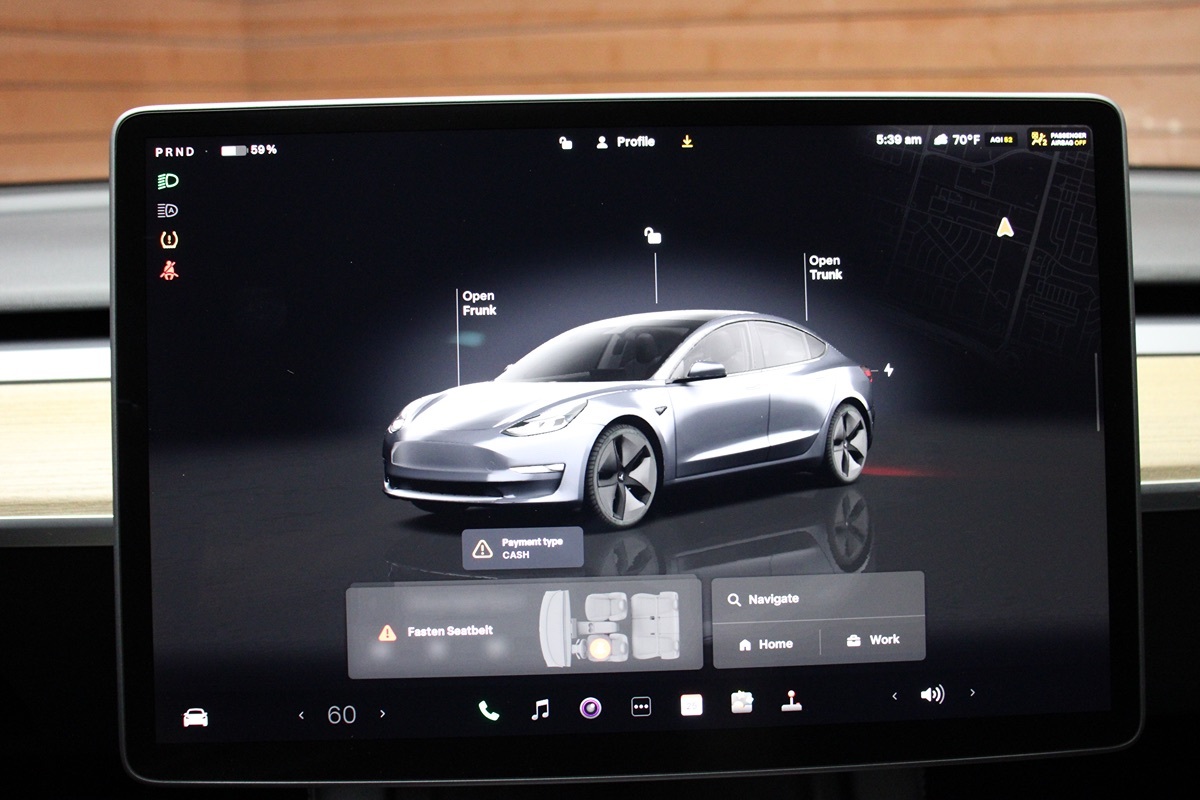 2023 Tesla Model 3 photo 22