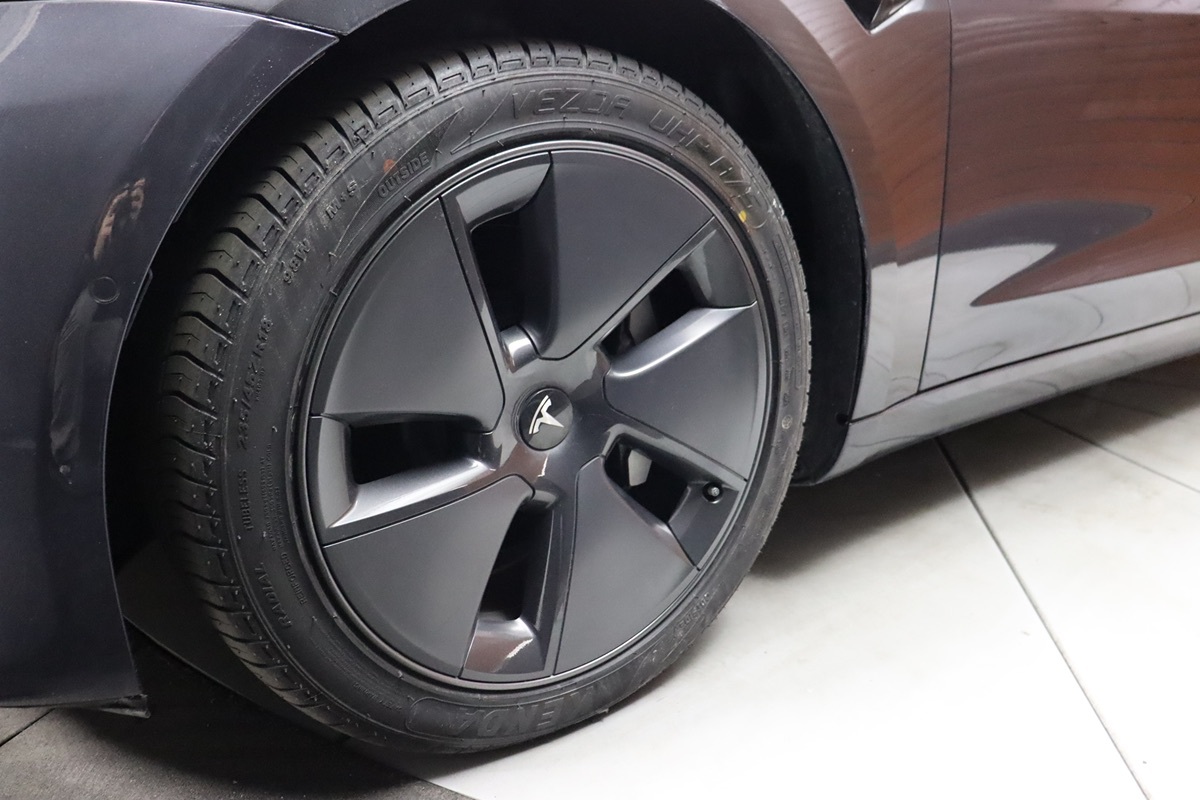 2023 Tesla Model 3 photo 5