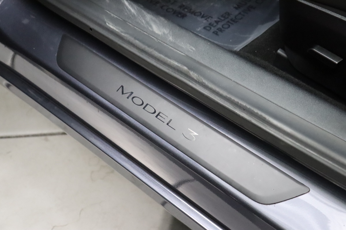 2023 Tesla Model 3 photo 29