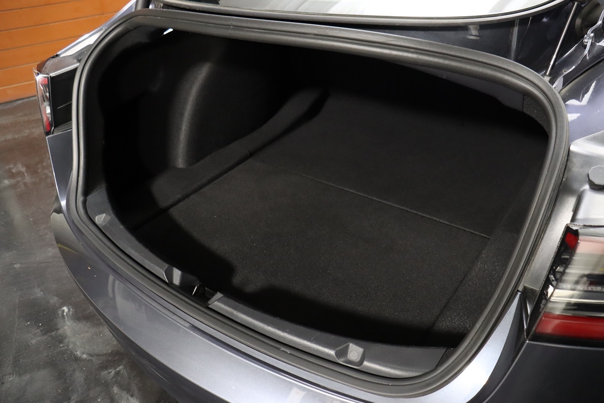 2023 Tesla Model 3 photo 12