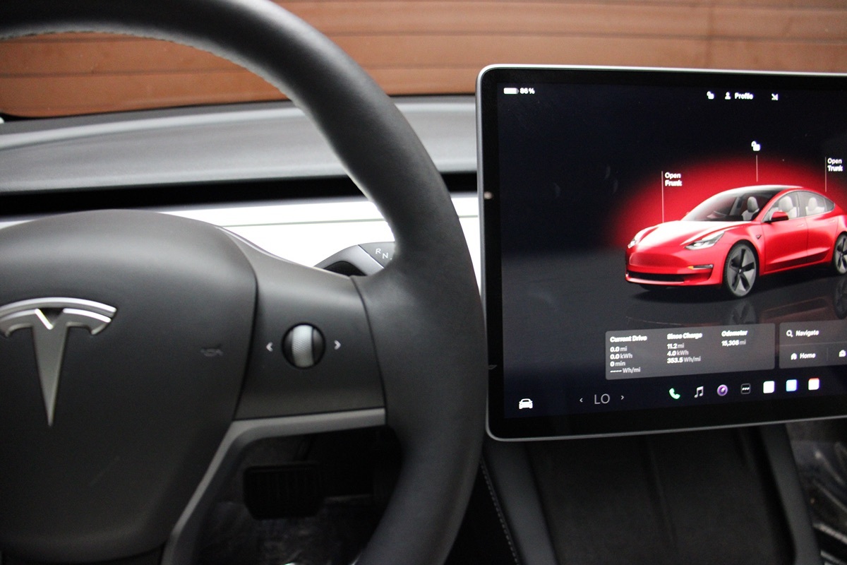 2022 Tesla Model 3 Long Range photo 30
