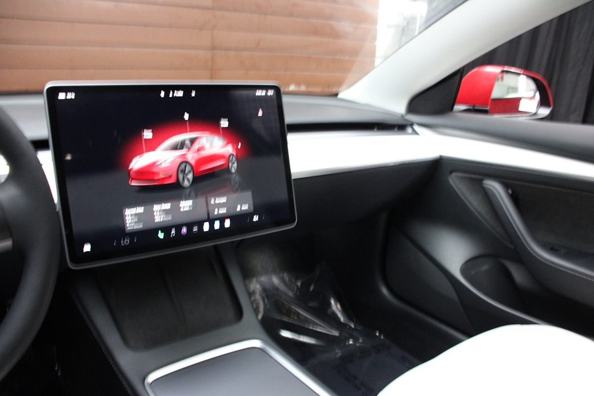 2022 Tesla Model 3 Long Range photo 34
