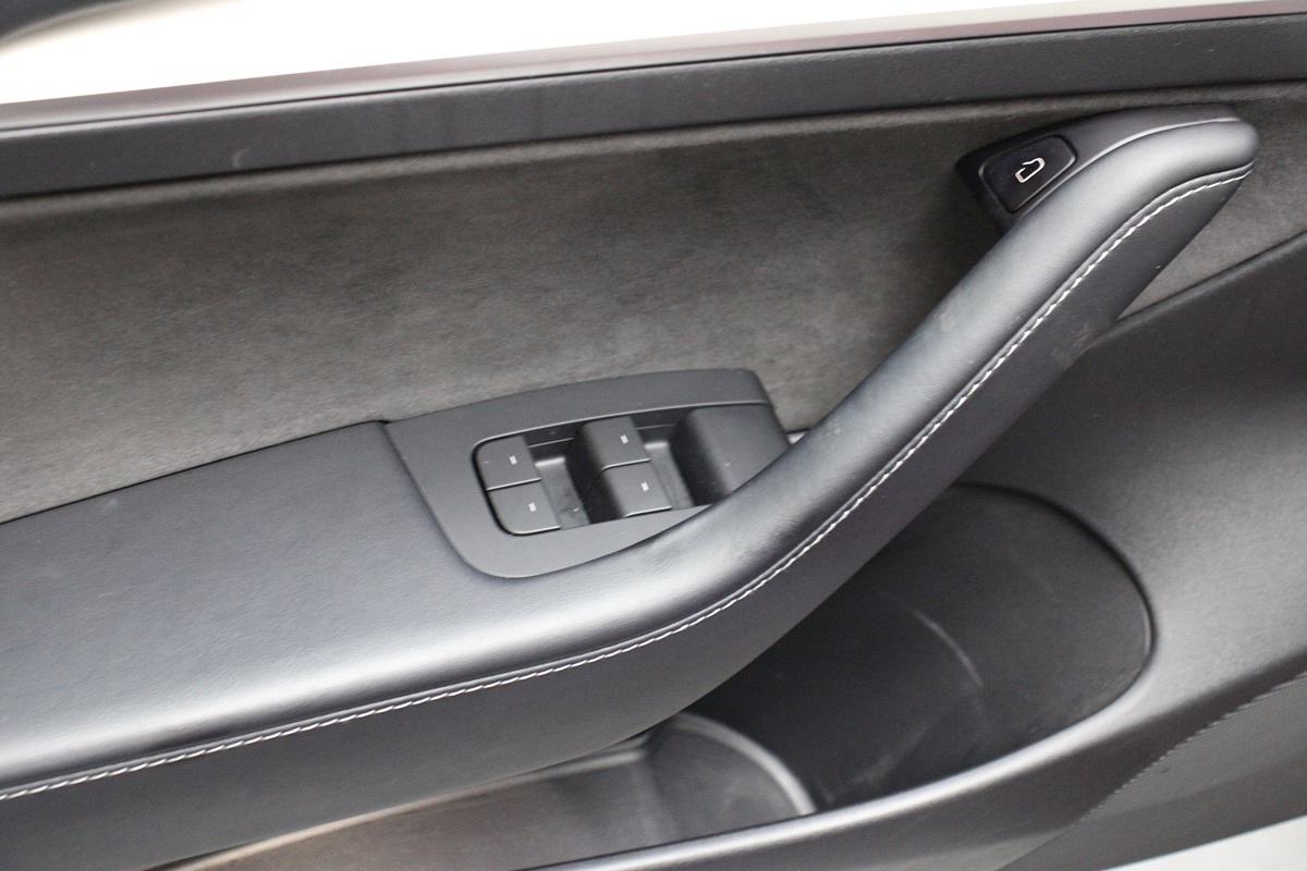 2022 Tesla Model 3 Long Range photo 39