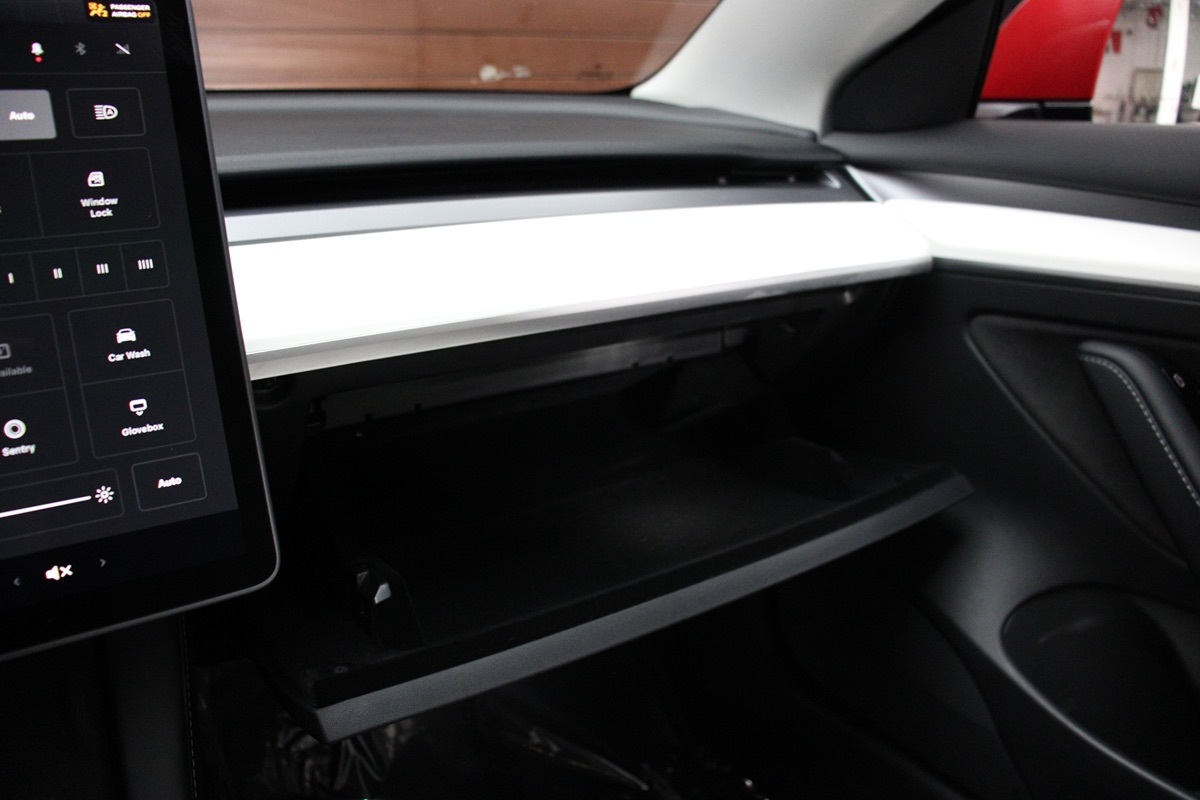 2022 Tesla Model 3 Long Range photo 50