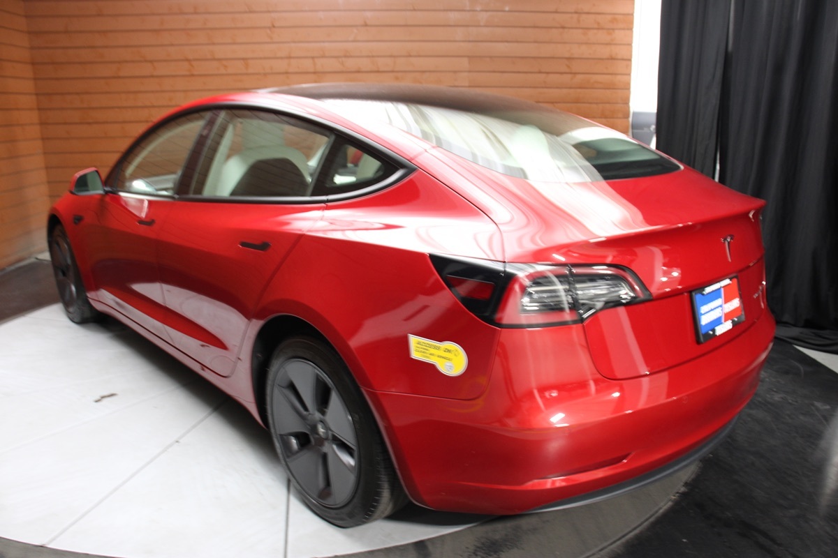 2022 Tesla Model 3 Long Range photo 8