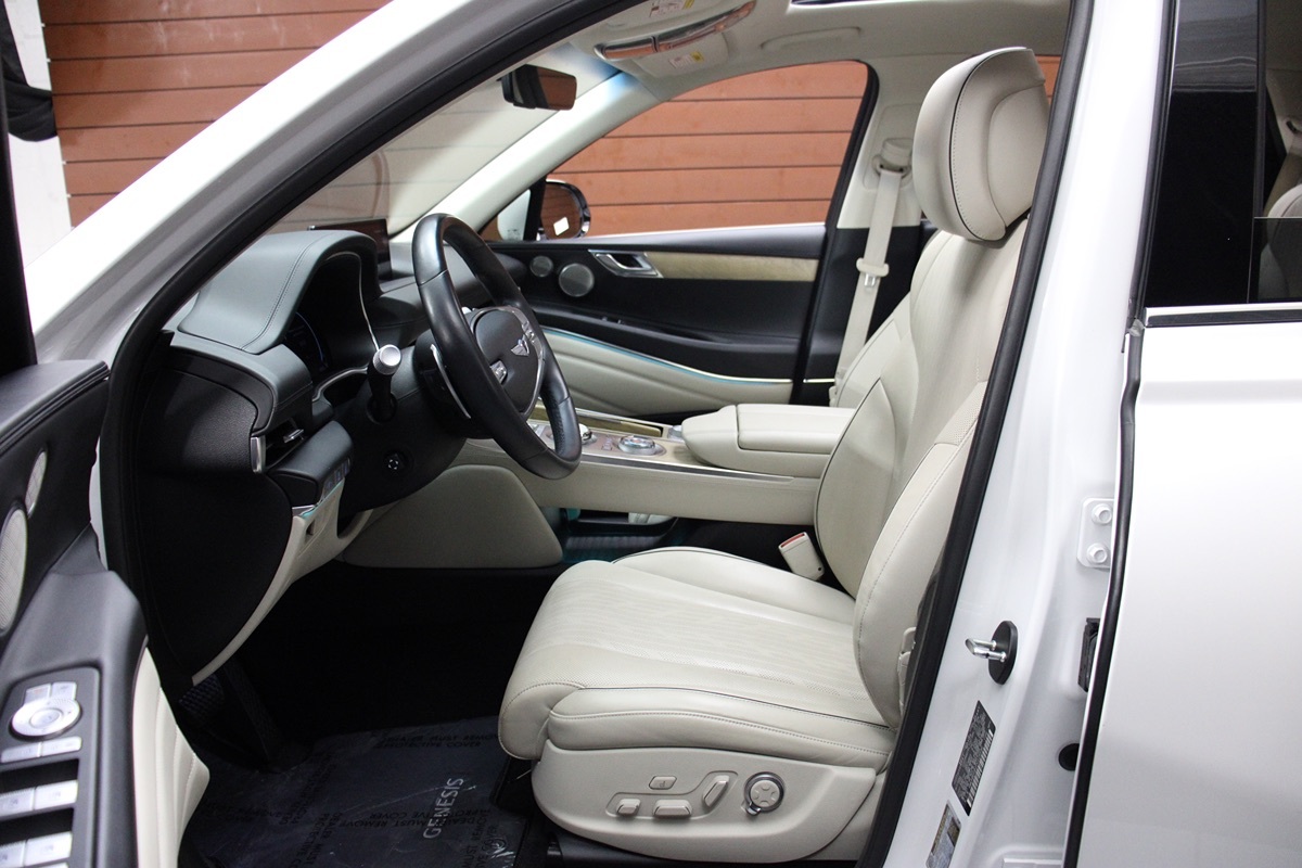 2023 Genesis GV80 2.5T AWD Prestige photo 25
