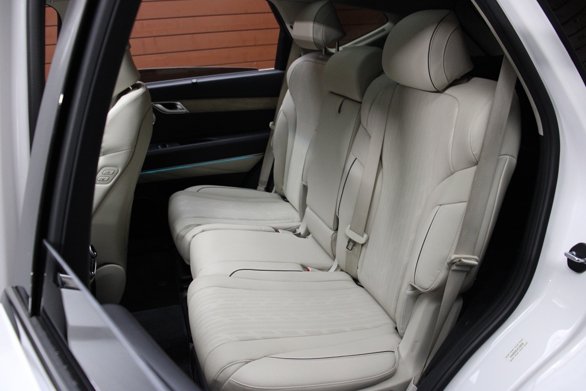 2023 Genesis GV80 2.5T AWD Prestige photo 29