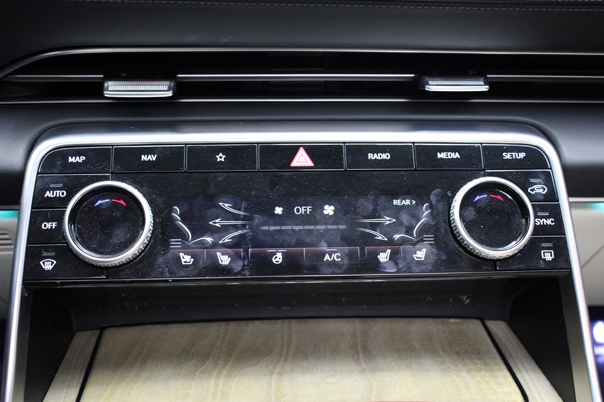 2023 Genesis GV80 2.5T AWD Prestige photo 55