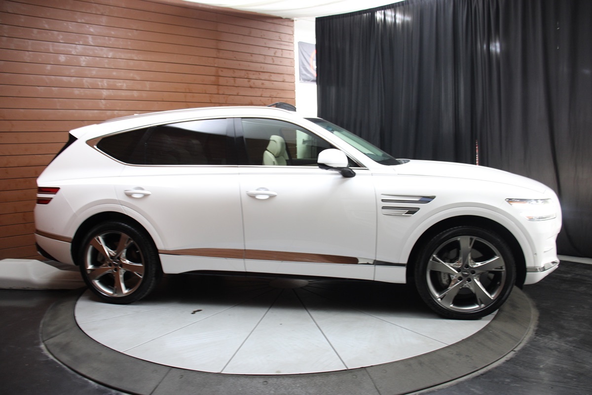 2023 Genesis GV80 2.5T AWD Prestige photo 17