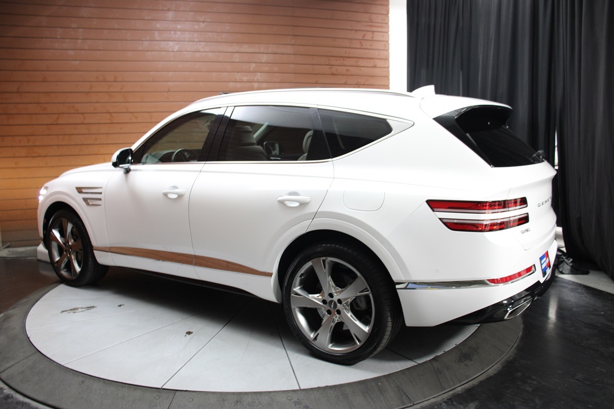 2023 Genesis GV80 2.5T AWD Prestige photo 10