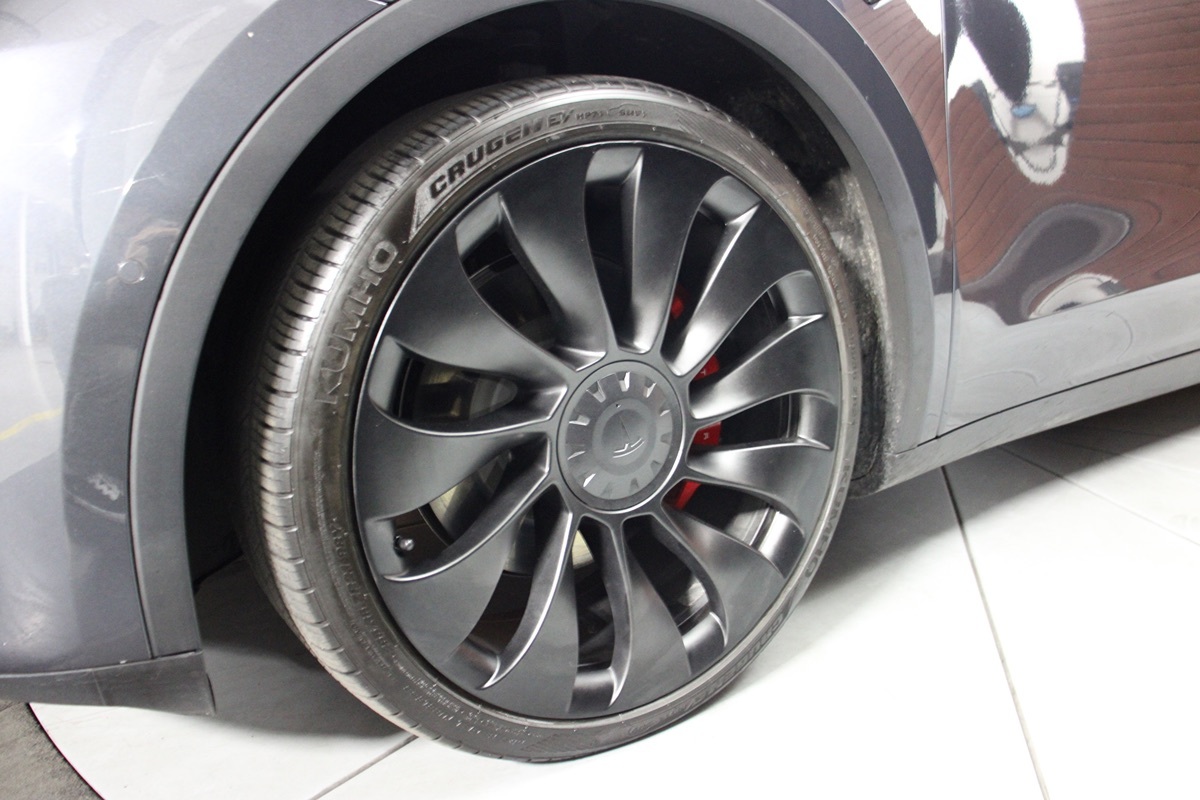 2022 Tesla Model Y Performance photo 4