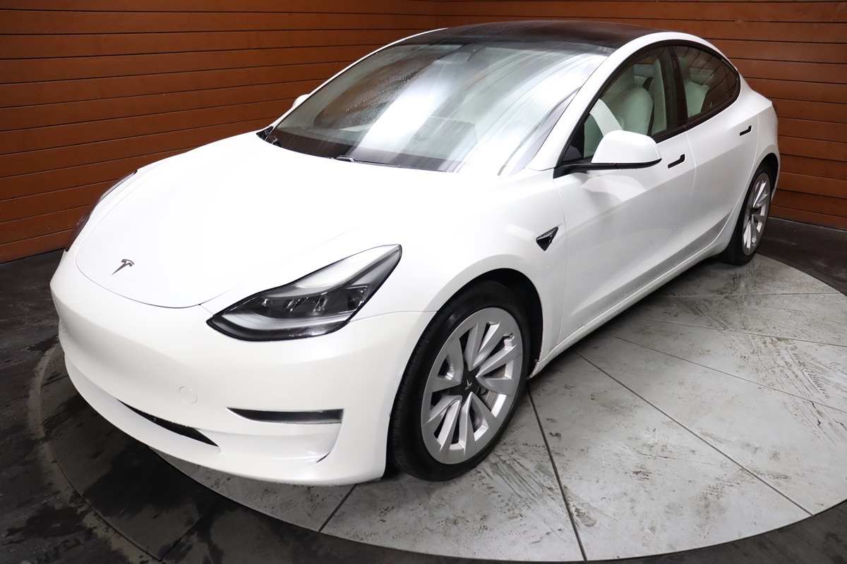2022 Tesla Model 3 photo 4