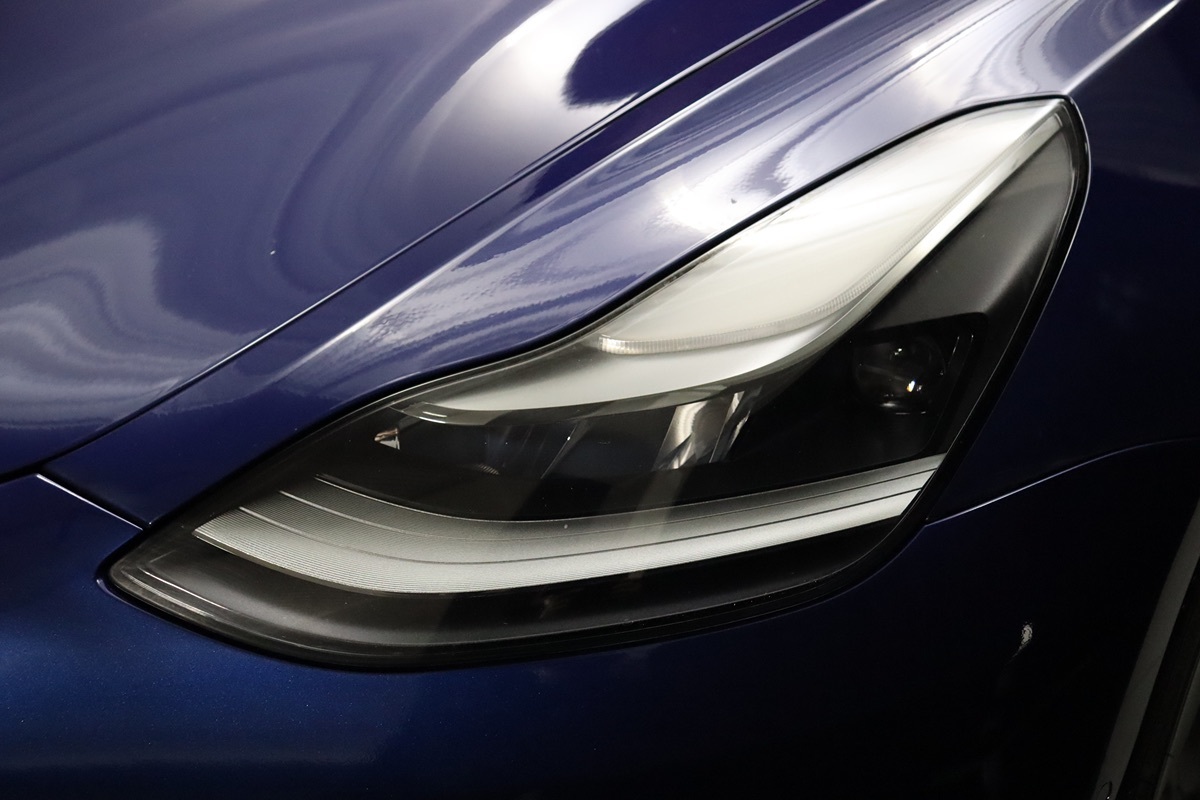 2022 Tesla Model 3 Long Range photo 3