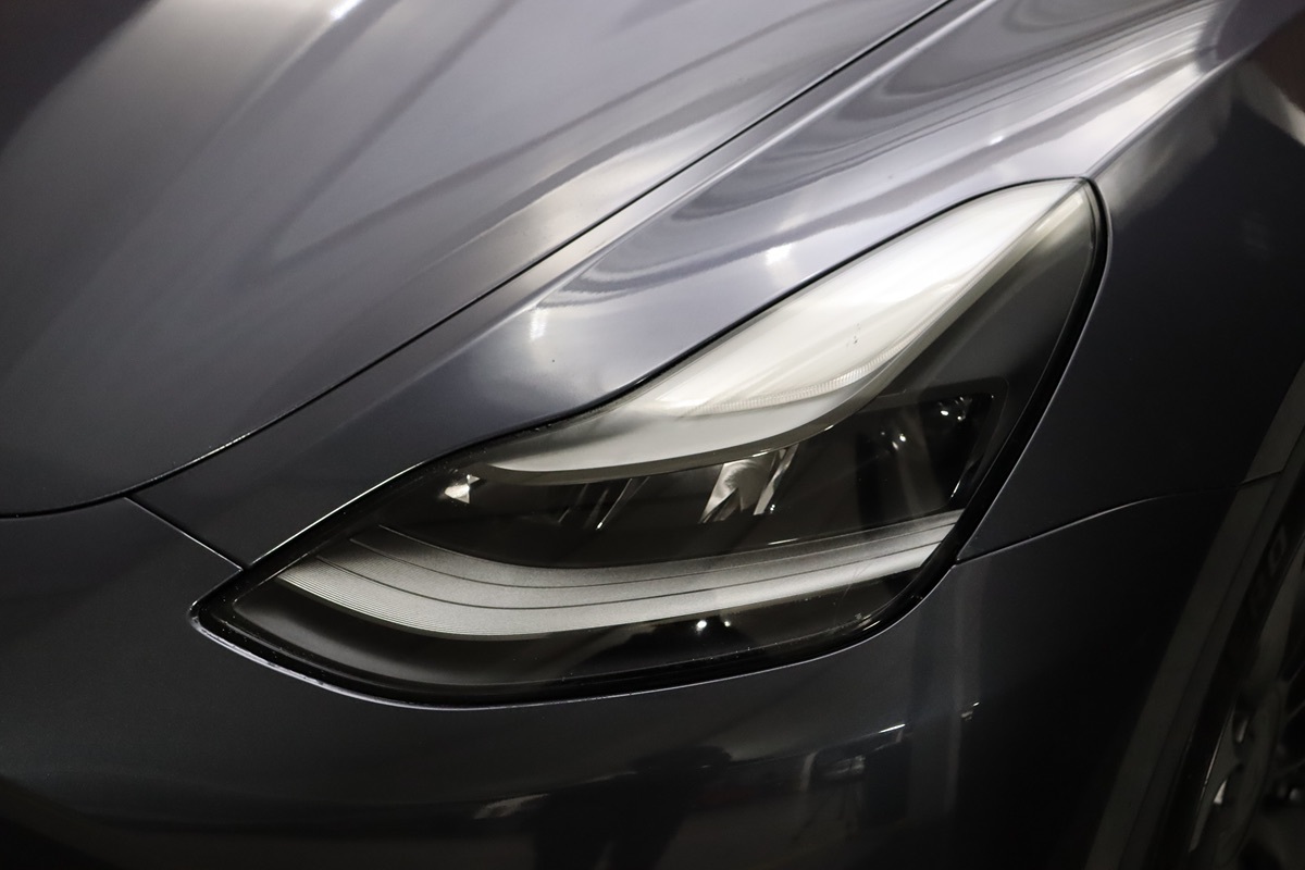 2023 Tesla Model Y Performance photo 2