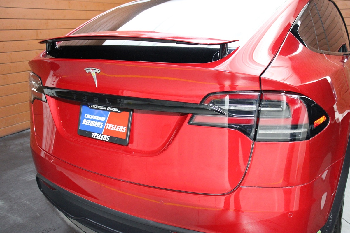 2022 Tesla Model X photo 3