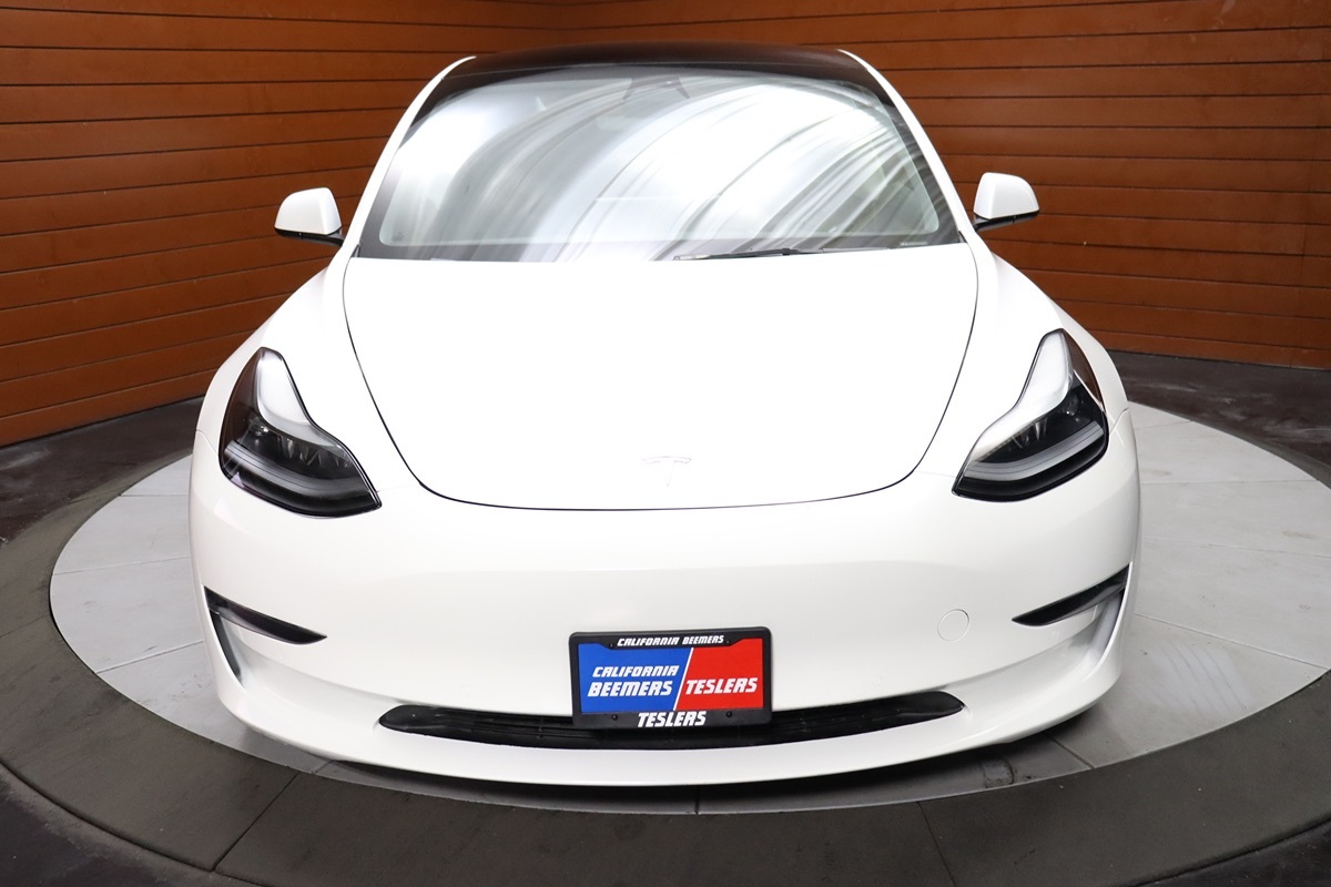 2023 Tesla Model 3 photo 2