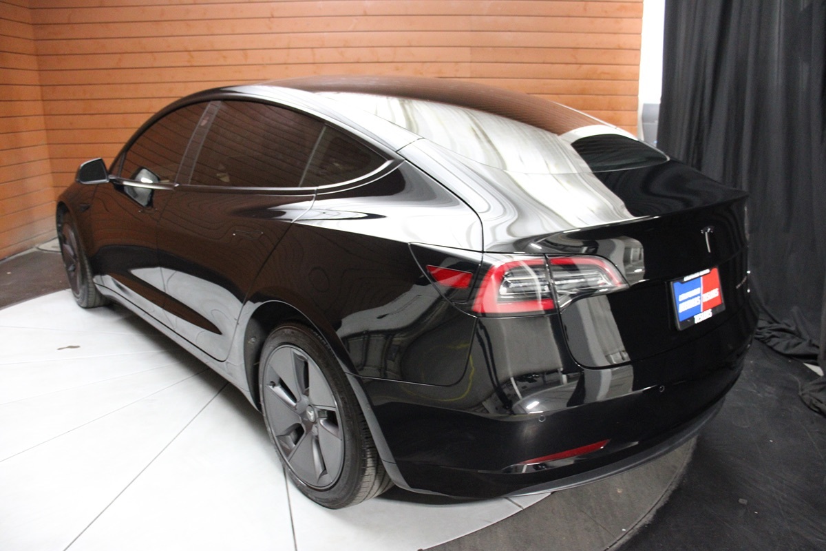 2022 Tesla Model 3 Long Range photo 2