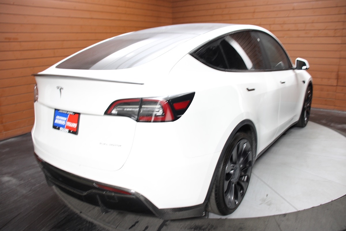 2020 Tesla Model Y Long Range photo 4