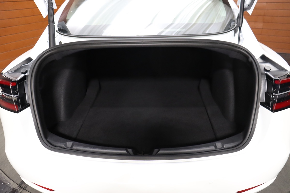2023 Tesla Model 3 Long Range photo 2