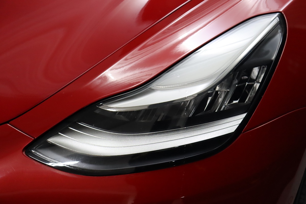 2020 Tesla Model 3 Long Range photo 3