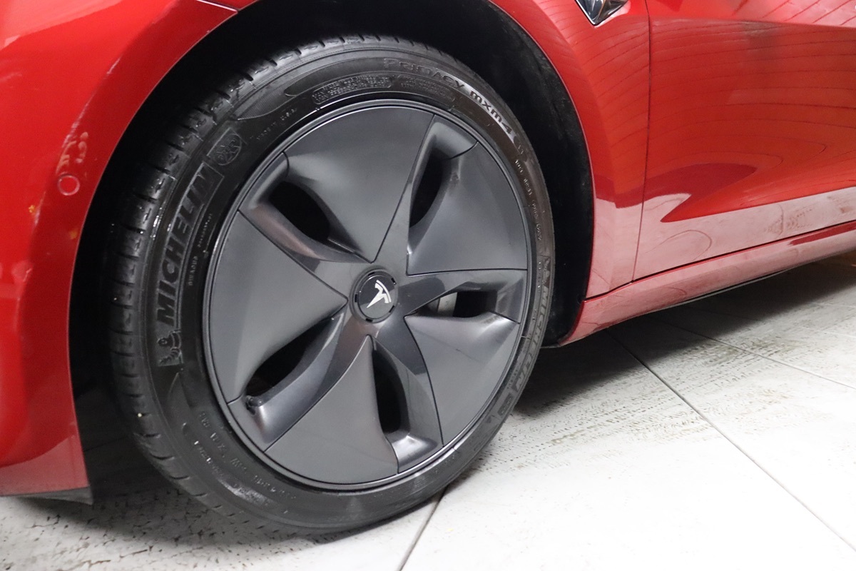 2020 Tesla Model 3 Long Range photo 4