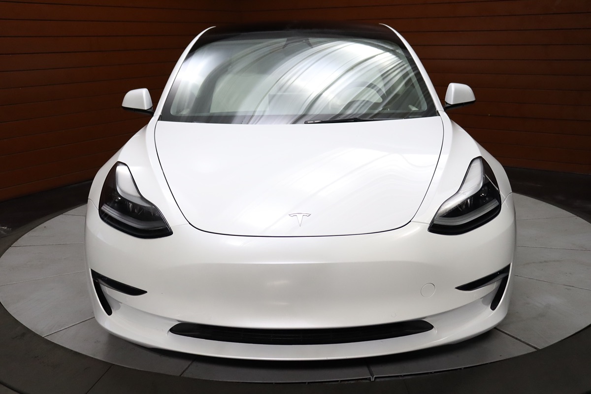 2022 Tesla Model 3 Long Range photo 2