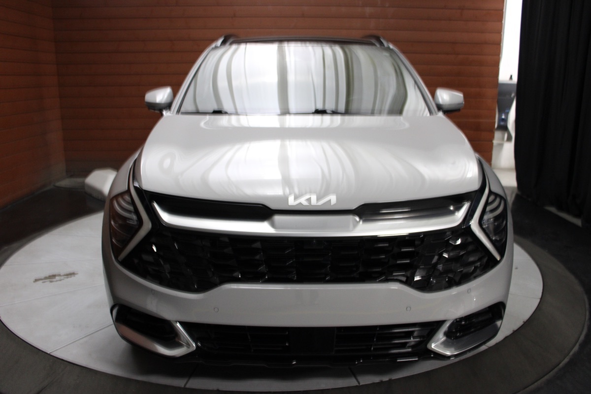 2023 Kia Sportage photo 2