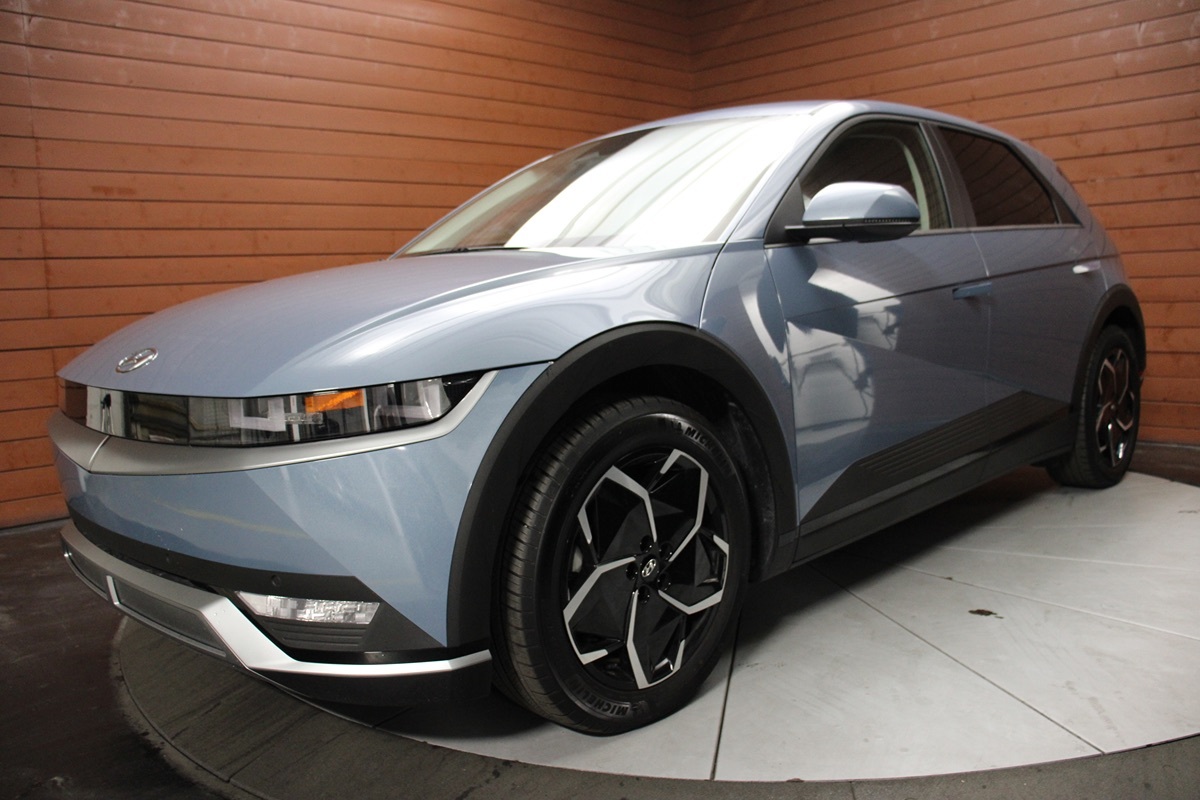 2024 Hyundai Ioniq 5 SEL photo 4