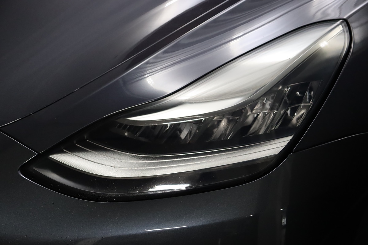 2024 Tesla Model Y Long Range photo 3