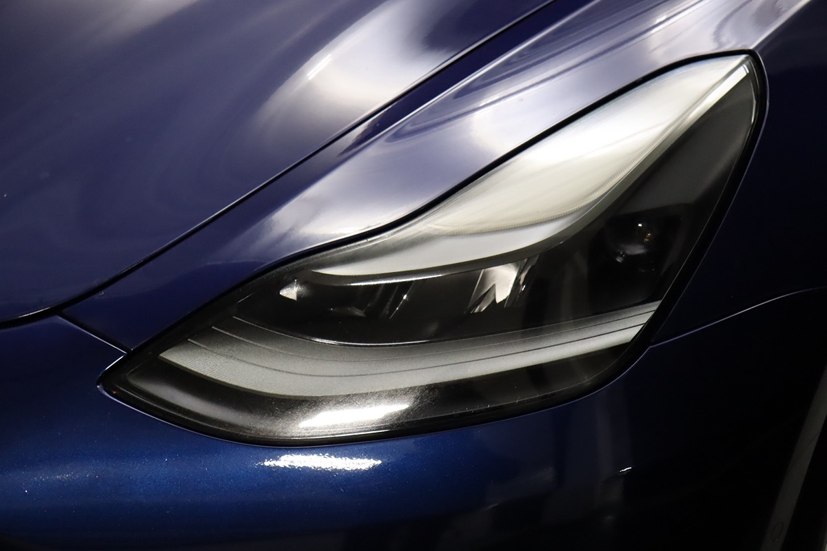 2022 Tesla Model 3 photo 2