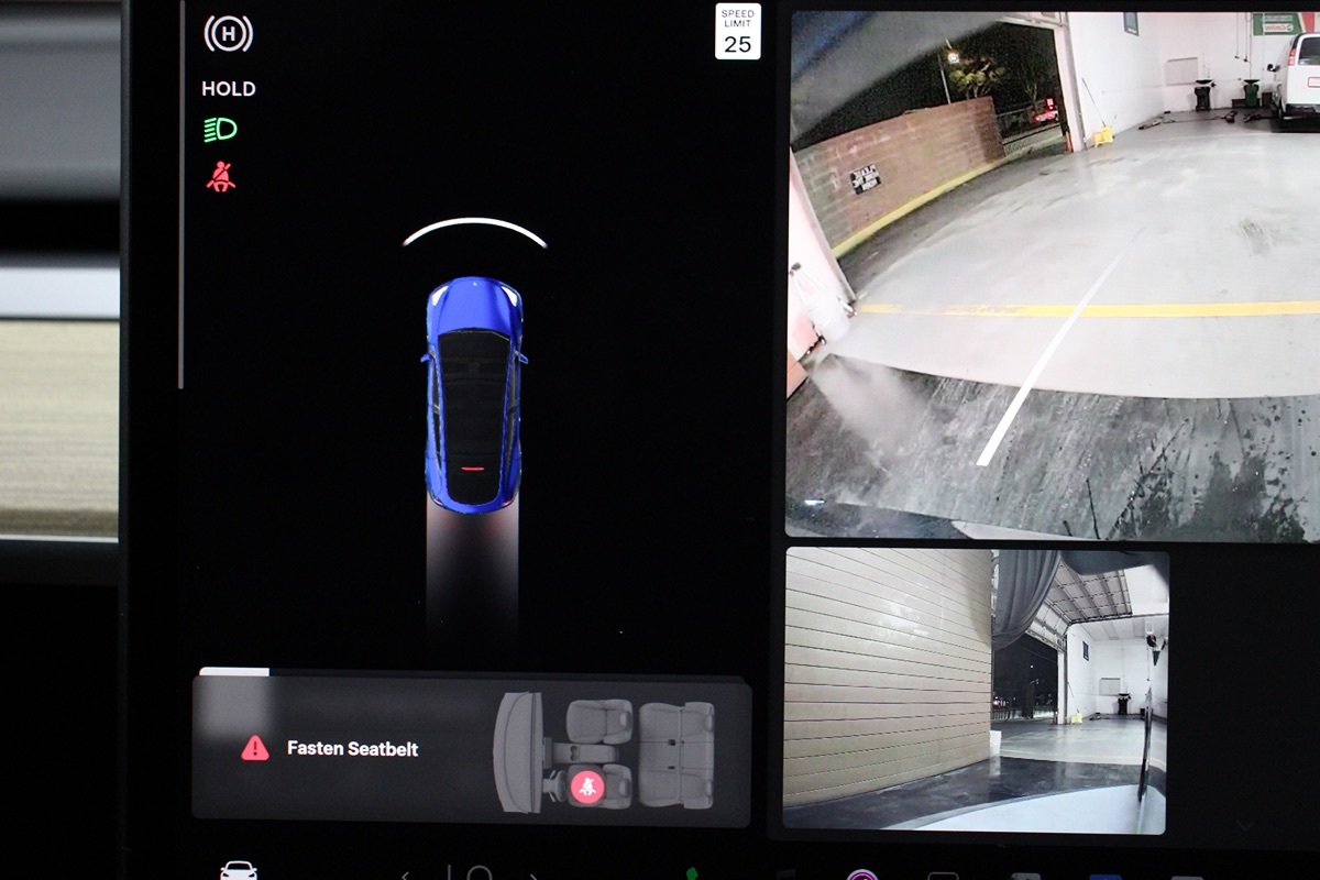 2022 Tesla Model Y Long Range photo 2