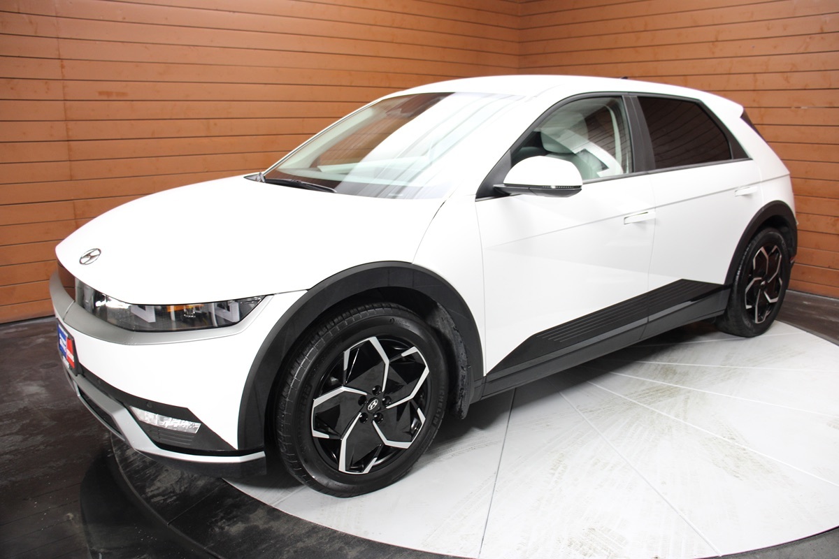 2023 Hyundai Ioniq 5 SEL photo 2