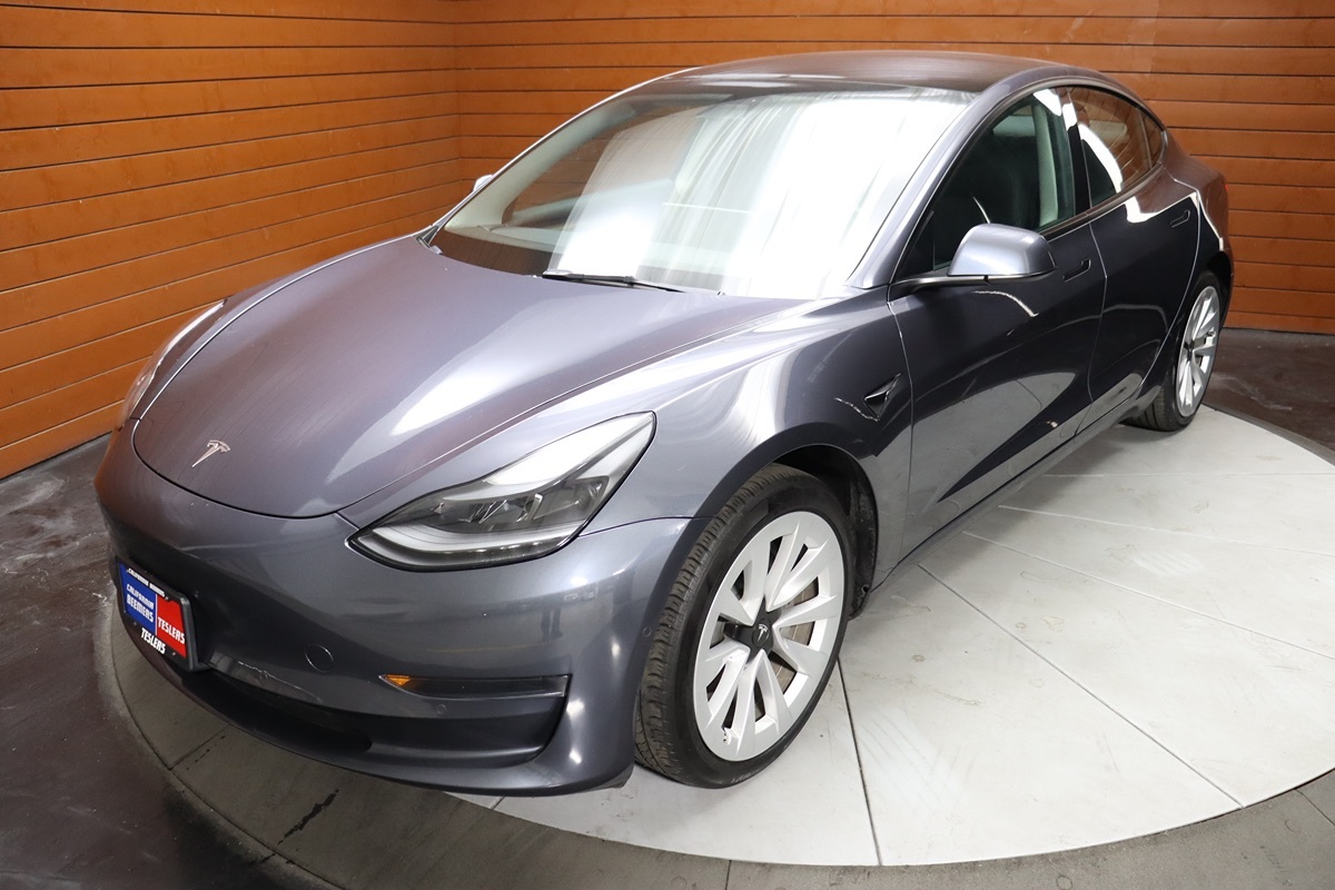 2023 Tesla Model 3 photo 4