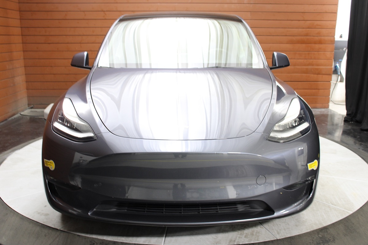 2022 Tesla Model Y Long Range photo 2